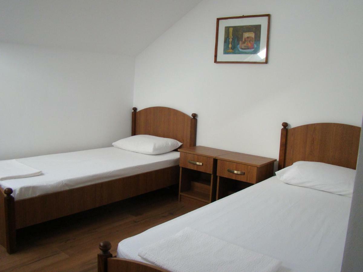 ホテル Casa Hora スチャヴァ エクステリア 写真